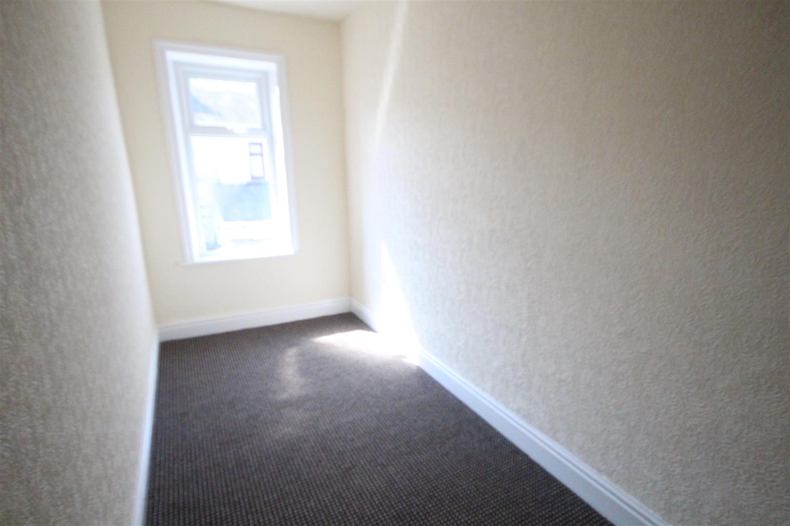 2 bedroom terraced house To Let in Barnoldswick - IMG_2615.jpg